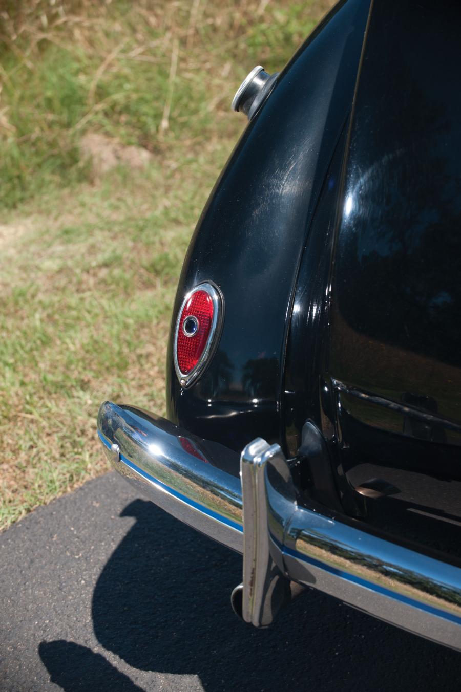  Ford DeLuxe Fordor Sedan 1939 года  (фото 12 из 21)